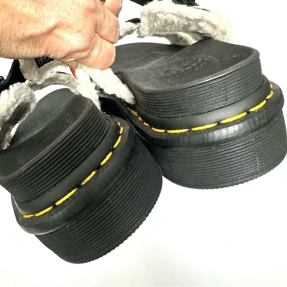 NWT Dr. Martens Myles black leather two-buckle sandals slide fur fleece NIB sz 6 - Picture 11 of 15